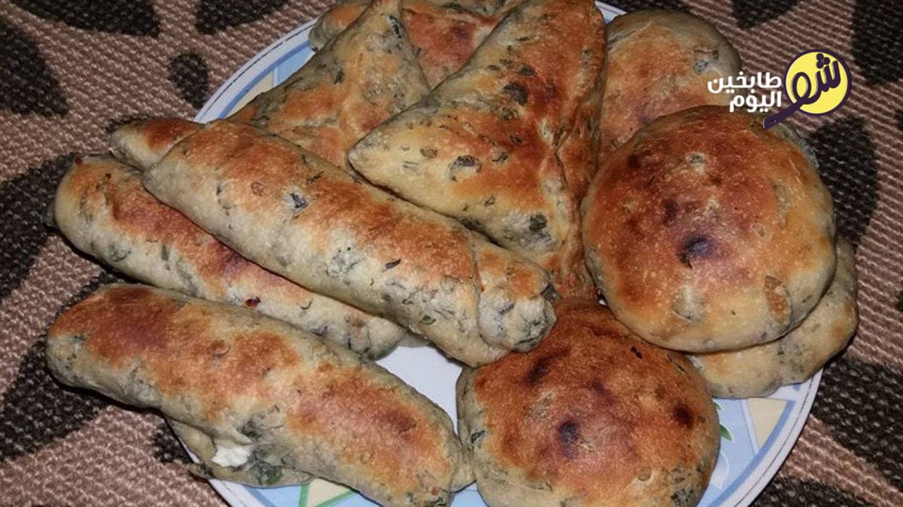 طريقة عمل فطاير الزعتر بالجبنة