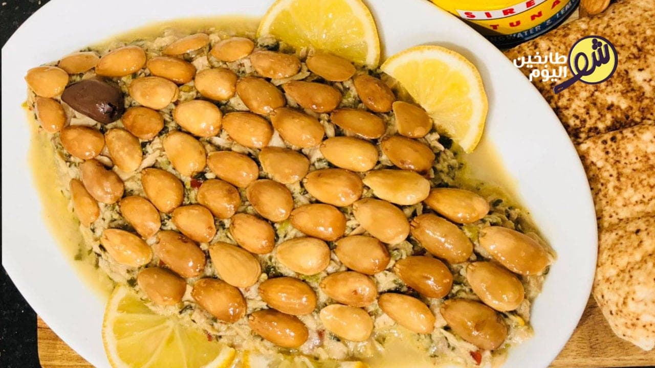 How to Prepare Tuna with Nuts and Cilantro
