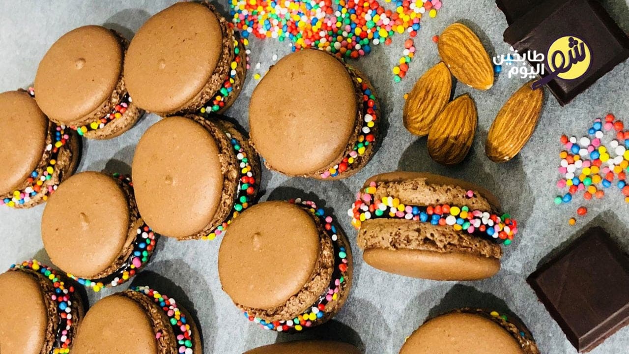 How to Make Chocolate Macarons