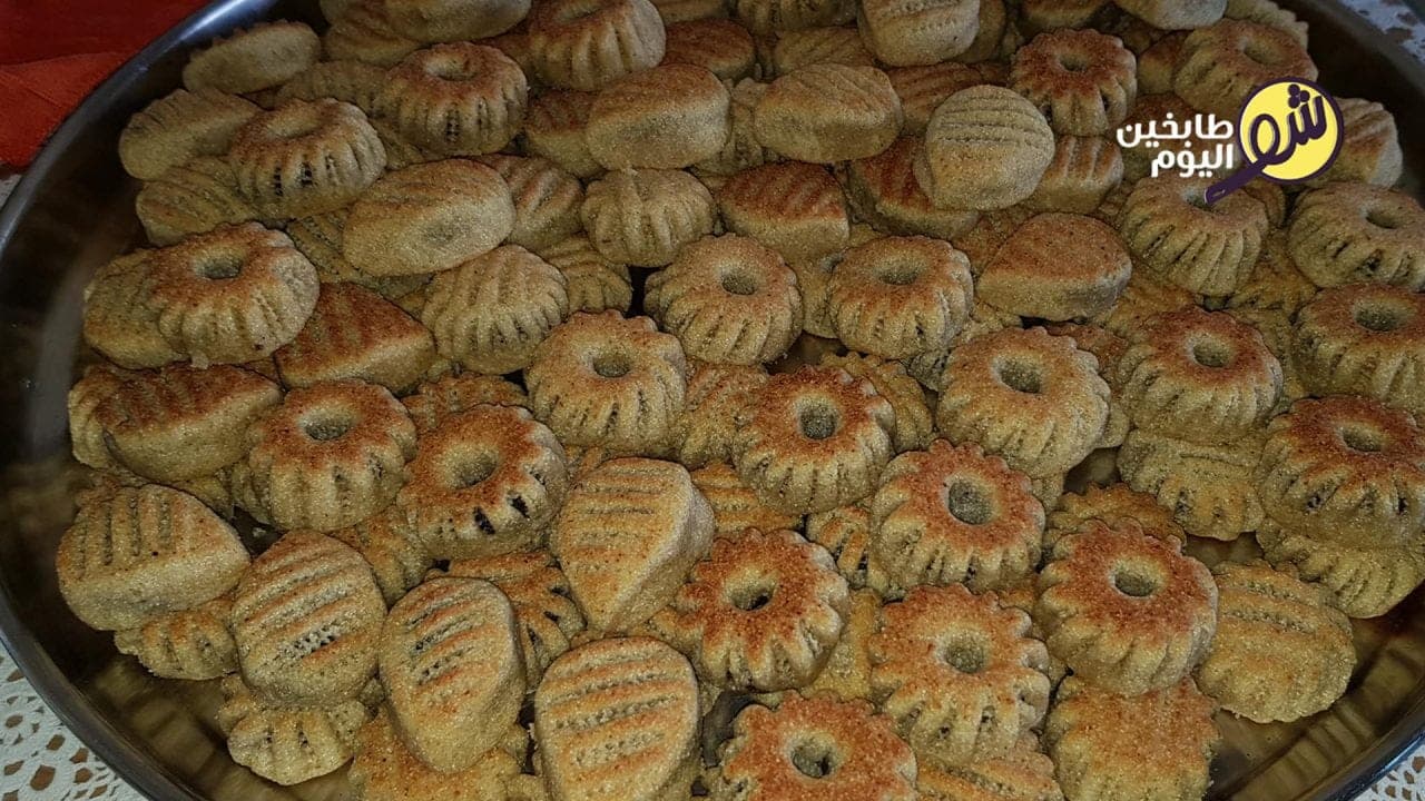 طريقة تحضير كعك السميد بالتمر