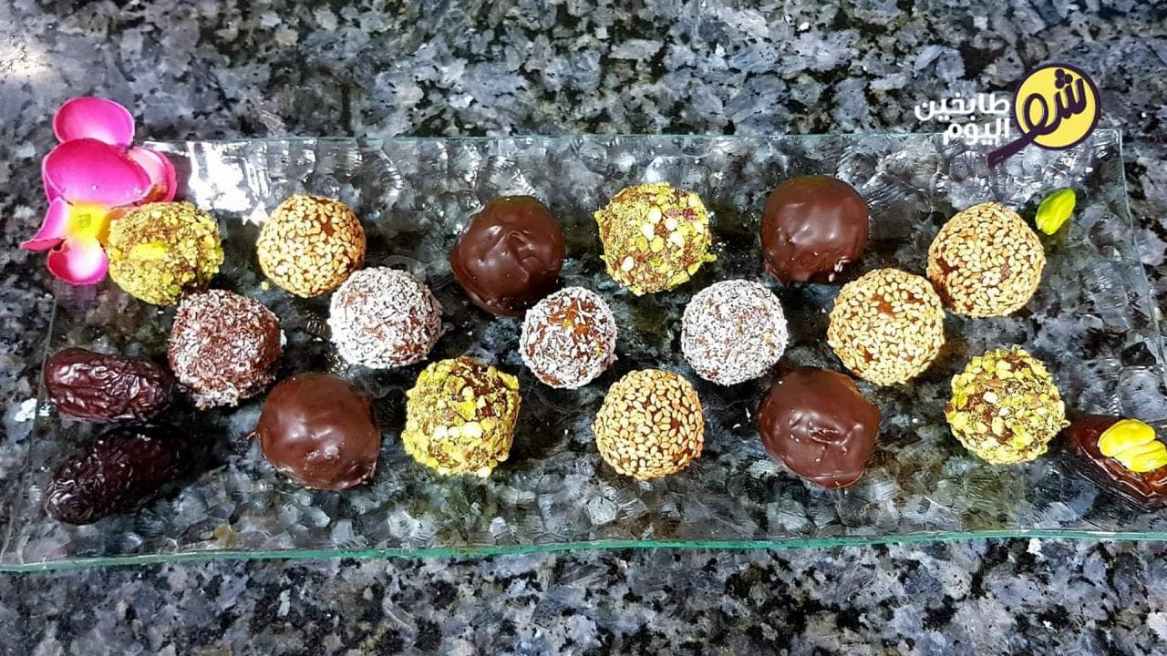 Date Balls with Nuts and Chocolate