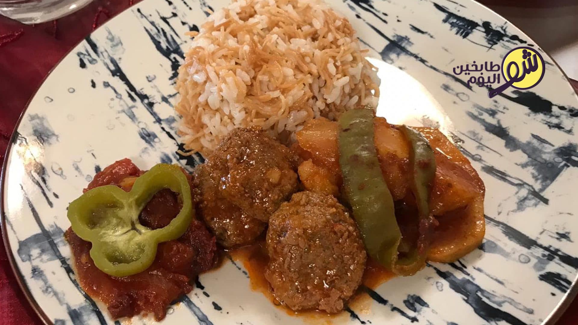 Kofta and Potatoes in a Tray