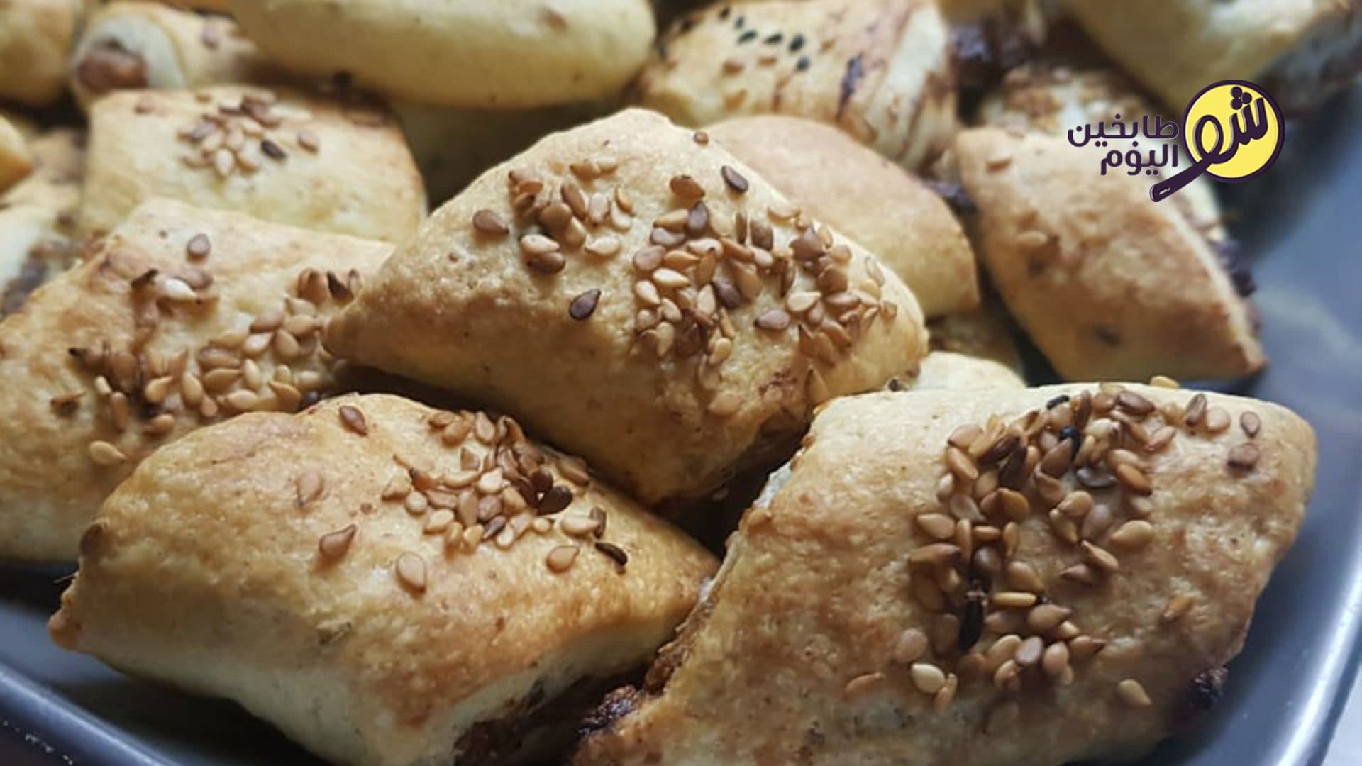 حلا مقروطة التمر بزيت الزيتون