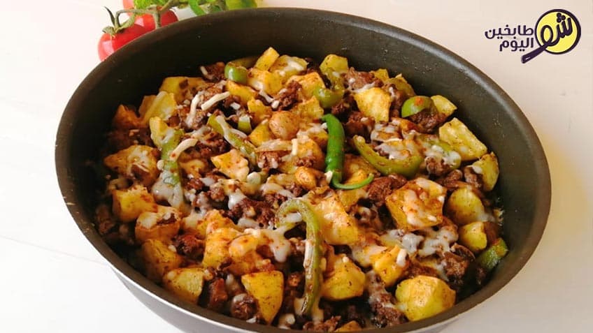 صينية لحمة وبطاطا وفطر
