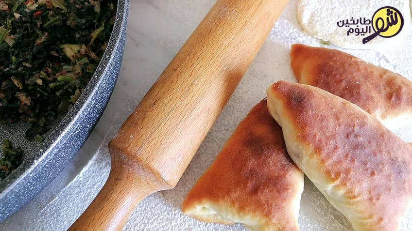 فطاير السبانخ بعجينة طرية