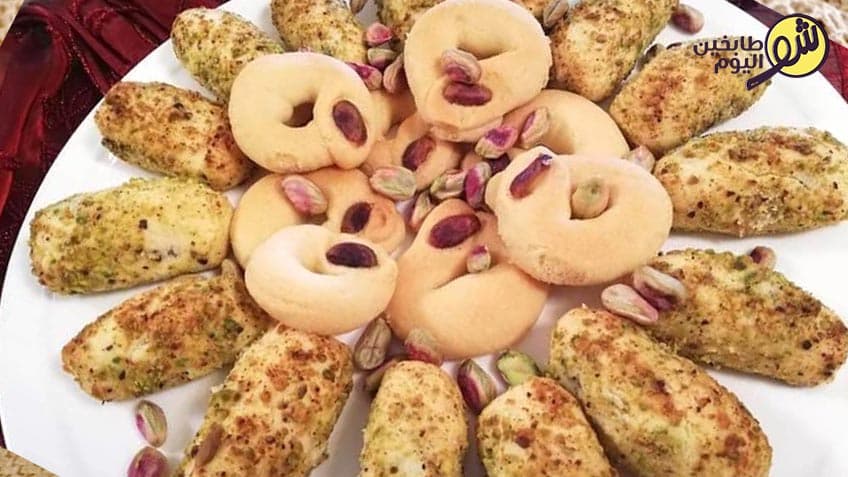طريقة عمل الغريبة السادة والمحشية بالتمر